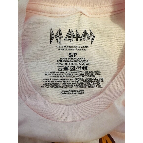 Philcos Def Leppard Light Pink Graphic T-Shirt Women's SIZE SMALL NWT - Picture 3 of 6